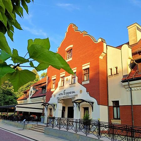 Grand Sal Hotel เวียลิชกา ภายนอก รูปภาพ
