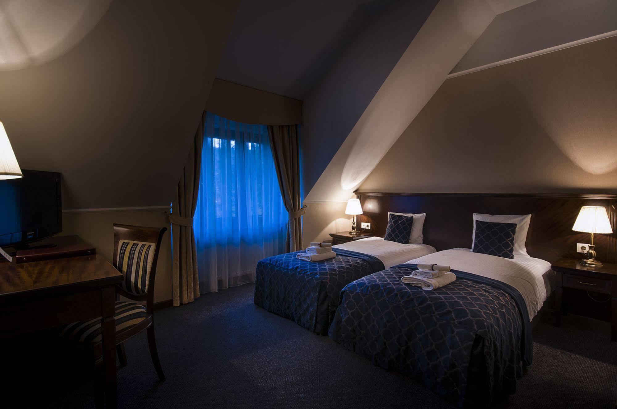 Grand Sal Hotel เวียลิชกา ภายนอก รูปภาพ