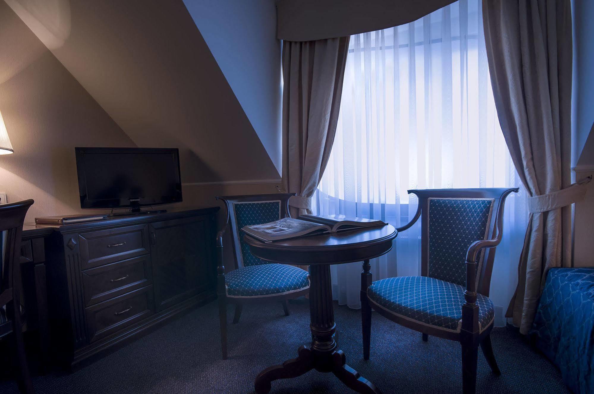 Grand Sal Hotel เวียลิชกา ภายนอก รูปภาพ